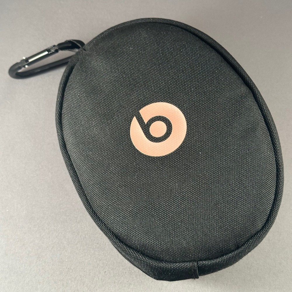 Beats By Dre Black Headphone Carrying Case with Rose Gold Logo and‎ Carabiner